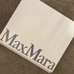 Authentic Max Mara Box